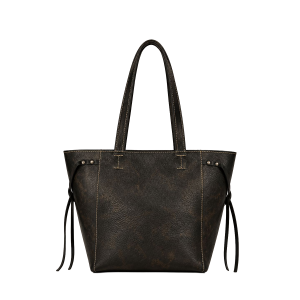 Cartera de cuero negra con diseño contemporáneo y detalles elegantes