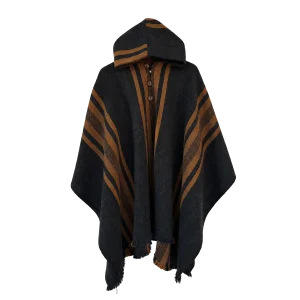 Poncho de lana negro y café con capucha artesanal | El Carpincho