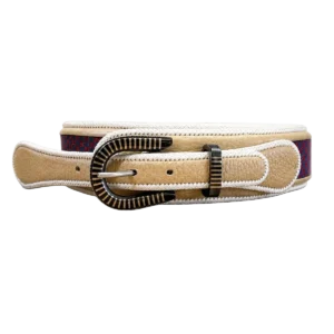 Cinturón fino de chamanto con hebilla chapeada y costura cuyana confeccionado en cuero artesanal